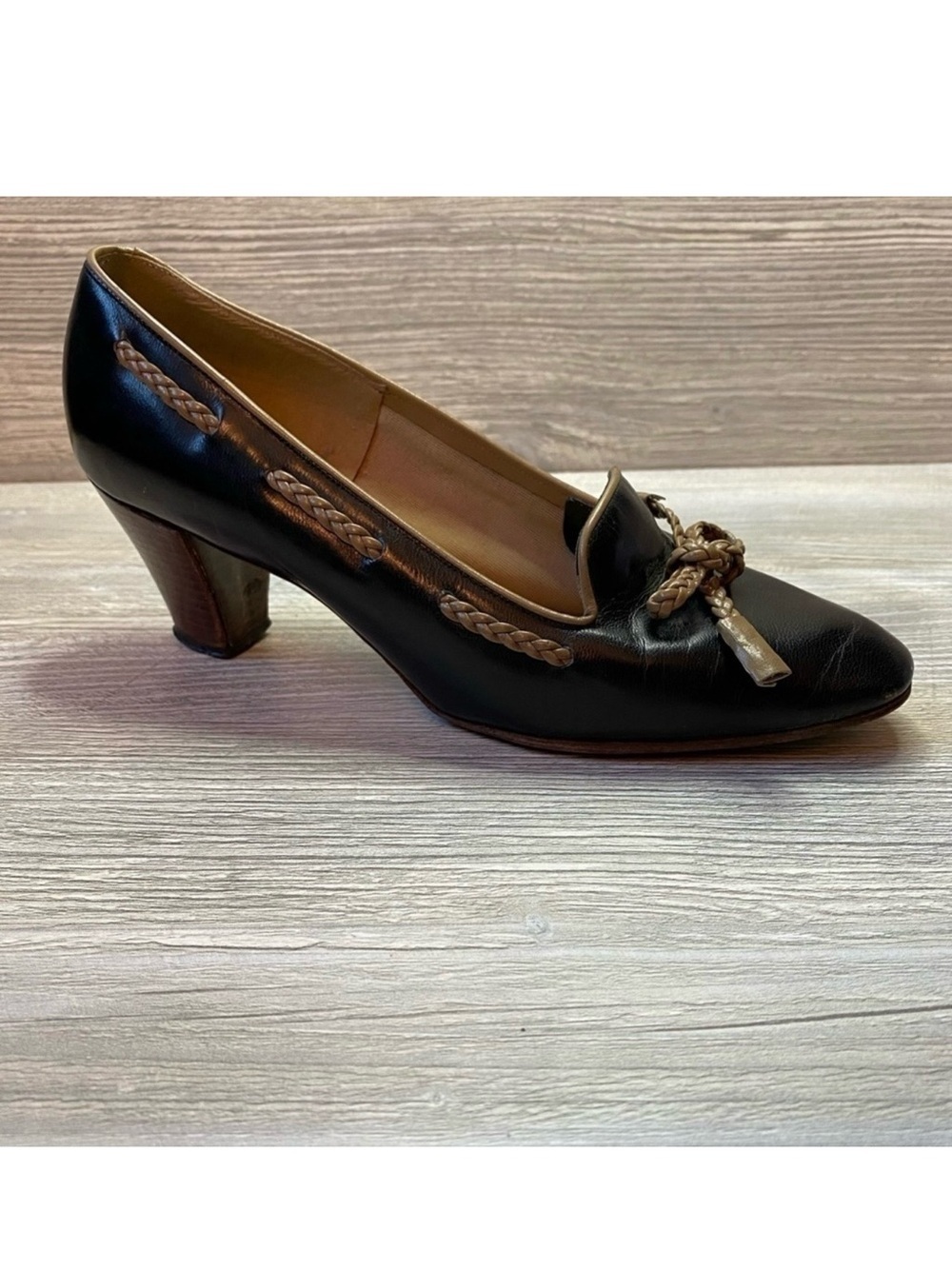 Vintage Jack Rogers all leather heels dark navy with taupe braided trim size 7